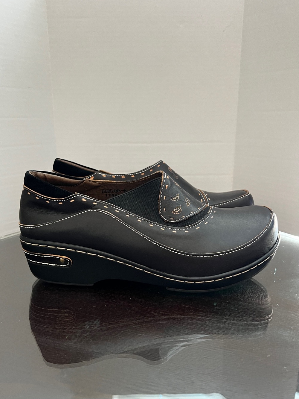 L'ARTISTE Women's Burbank Clogs Shoes Black Size 40 (US 9)